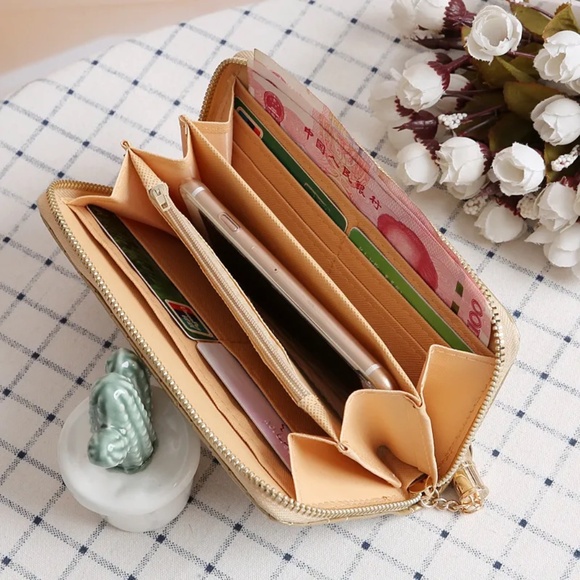 $10 ADD ON ITEM- Gold Chevron Pattern Tassel Wallet Stylish Zippered Clutch - Picture 3 of 10